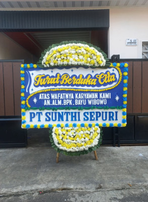 Papan Bunga Duka di Tanjung Laut Indah