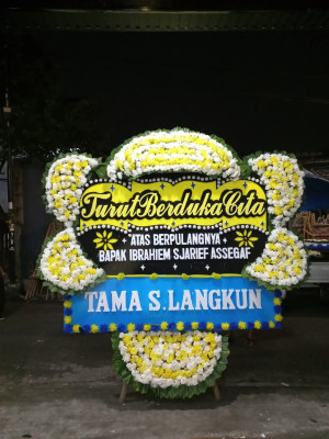 Papan Bunga Duka di Tanjung Laut Indah